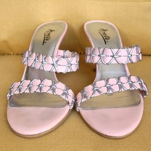 ARTIVA PINK AND SILVER / METALLIC HIGH SHOE.